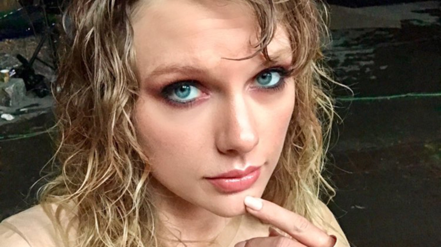 Taylor Swift Claps Back At Outrage Over Robot Nudity In Music Video HuffPost Taylor Swift Claps Back At Outrage Over Robot Nudity In Music Video HuffPost