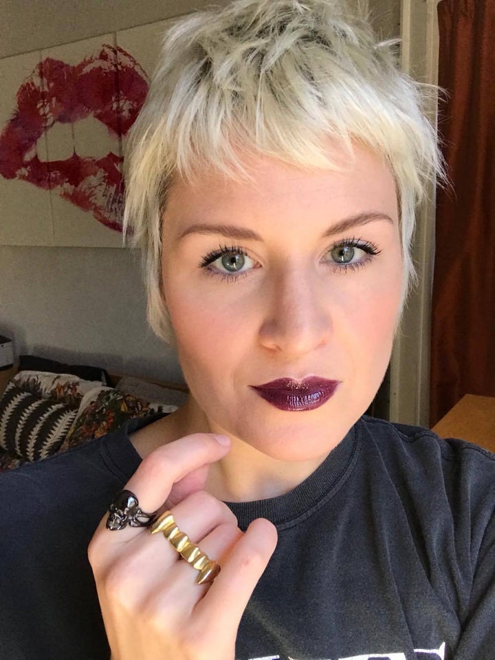 <p>Bold Lip</p>
