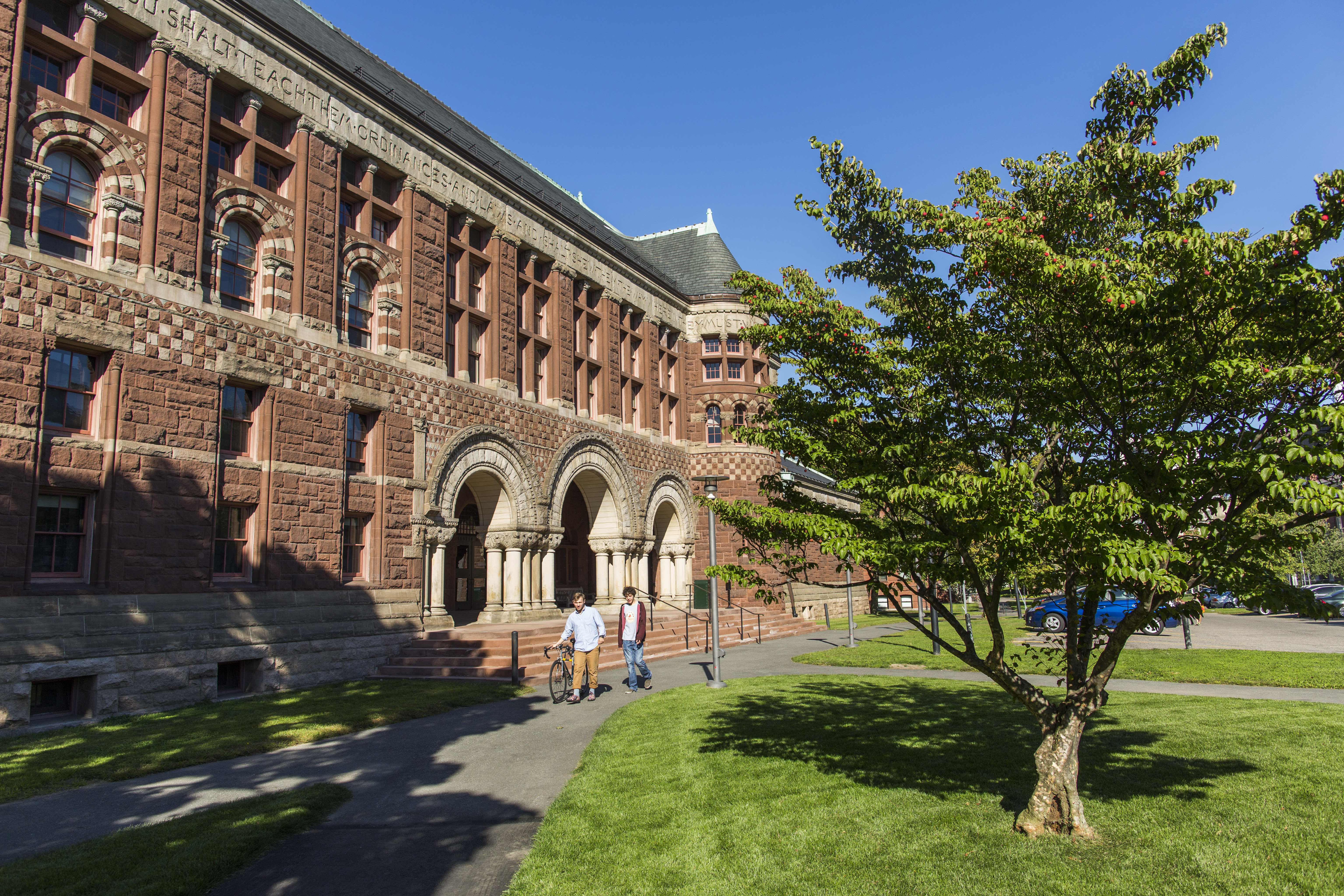 Why Harvard Law School Matters A New Critique HuffPost