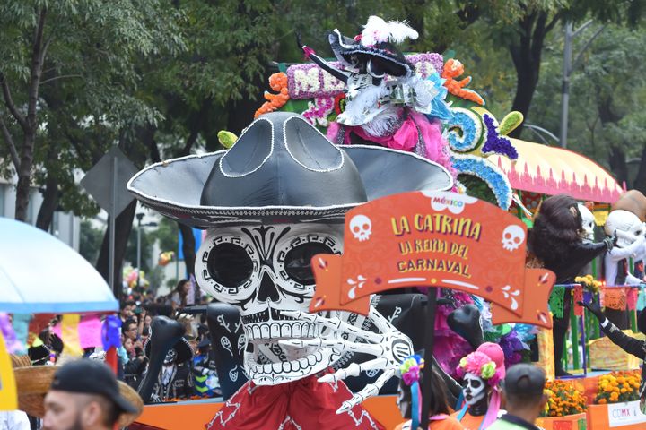 An estimated 300,000 people are said to have attended Saturday's Day of the Dead parade in Mexico City.
