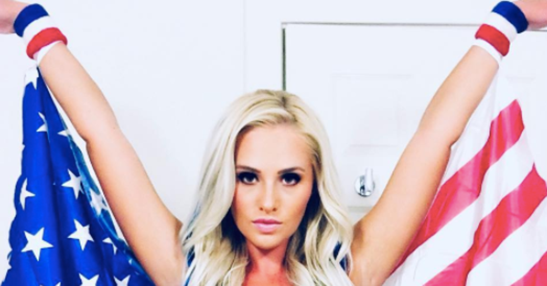 Critics Say Tomi Lahren's Halloween Costume Violates Flag Code HuffPost(02)