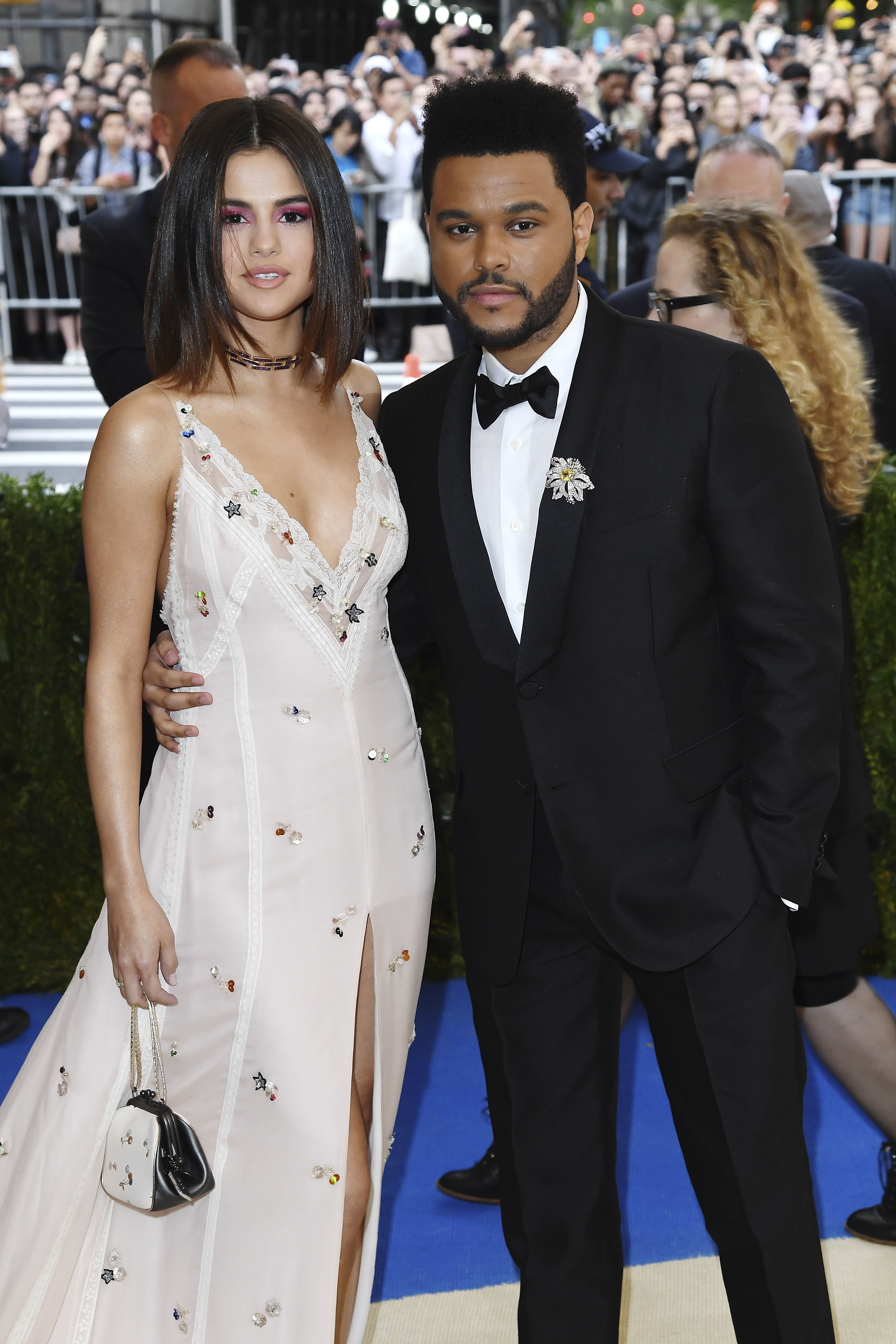 Selena Gomez And The Weeknd Split As She Reconnects With Justin Bieber ...