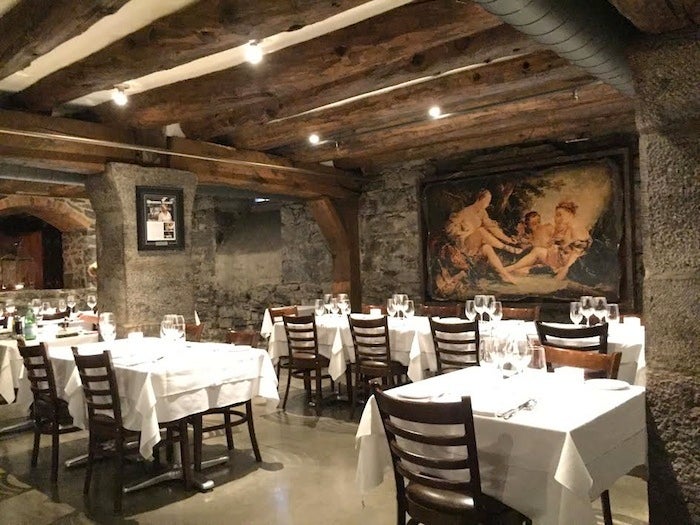 <p>Dine where many celebrities have dined when they visit Montreal. </p>