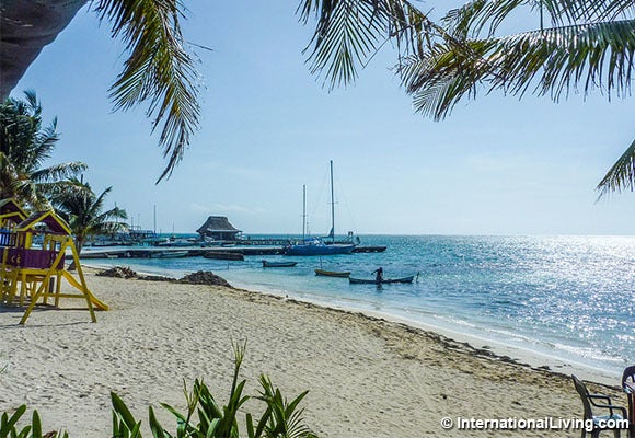 Beach at San Pedro, Ambergris Caye, Belize.