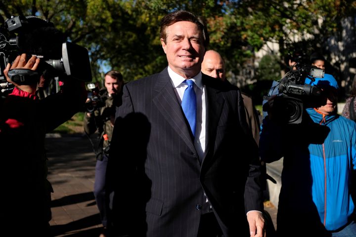 Paul Manafort, the former chairman of Donald Trump's presidential campaign, leaves the federal courthouse in Washington after being arraigned on 12 charges on Oct. 30, 2017.