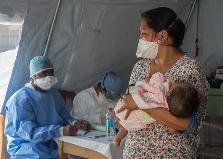 At a children's hospital in Antananarivo, a baby was tested and found to have the plague and was then taken to the specialist "anti-plague" hospital.