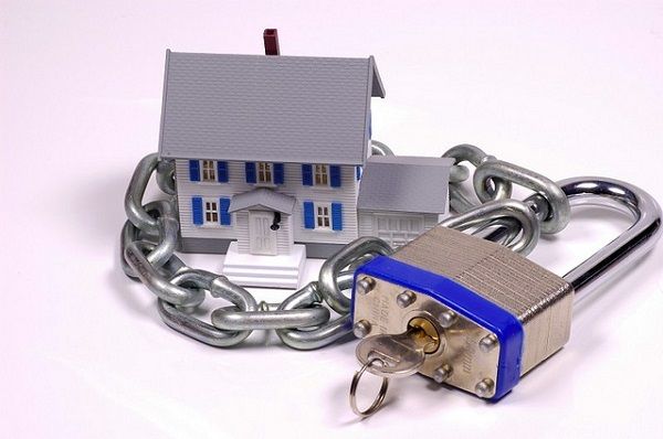 <p>Home security is important</p>