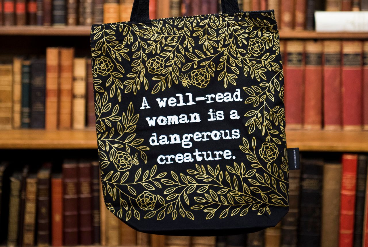 There are hidden bees in MacDonald's "Well Read Woman" tote.