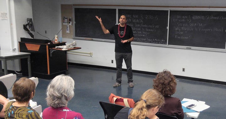 Steven Salaita tells his audience at the University of Hawaiʻi at Mānoa that he became aware of the indigenous people of the continent only when he went to college. “It is a mistake of consciousness that gets repeated,” he said. “The Palestinian struggle,” he pointed out, “is the struggle of indigenous people everywhere to resist being erased by settlers.”