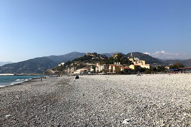 Ventimiglia is the closest Italian town to the French Border. It is situated where the Roya River meets the sea.