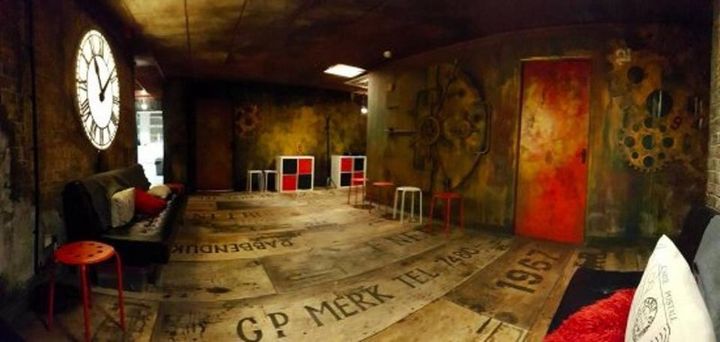 <p><em>Tick-Tock Unlock is an escape room which integrates Vive VR headsets. There are four locations in the UK.</em></p>