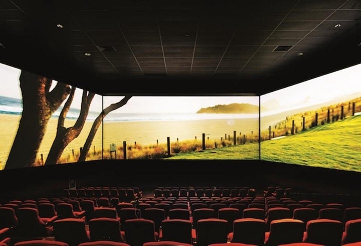 <p><em>Barco Escape three-screen system.</em></p>