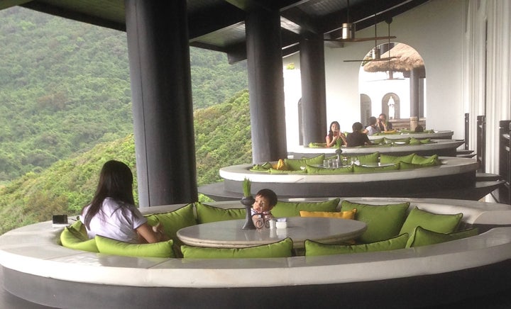 <p>Dining at the Monkey Mountain Resort where President Trump & Asian “APEC” leaders meet </p>
