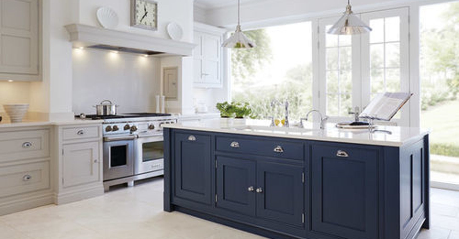 Trend Alert: Sophisticated Shades of Blue for Kitchen Cabinets | HuffPost