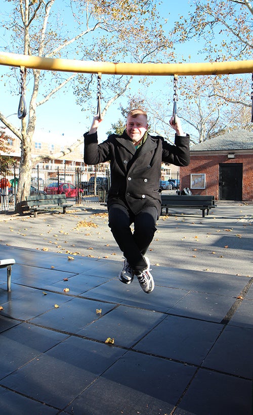 <p><strong>Bobby in a state of suspension.</strong></p>