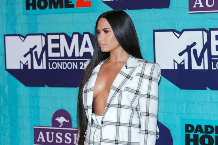 Demi Lovato's near nip slip at the EMAs