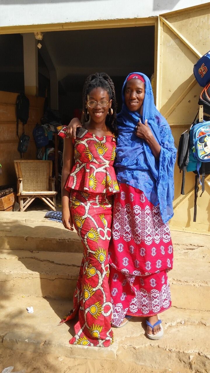 Global Citizen Year Senegal Fellow Miniya Ali with her host mom, Adama Sene, in Senegal. 