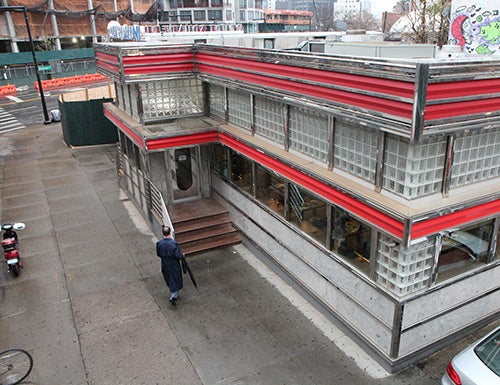 <p><strong>The retro look is from a 2010 renovation.</strong></p>