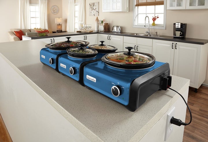 <a href="https://www.amazon.com/Crock-Pot-SCCPMD2-CH-Connectable-Entertaining-Metallic/dp/B00D45N4KQ?th=1" target="_blank">Crock-Pot's connectable entertaining systems</a> can cook an entire Thanksgiving meal. 