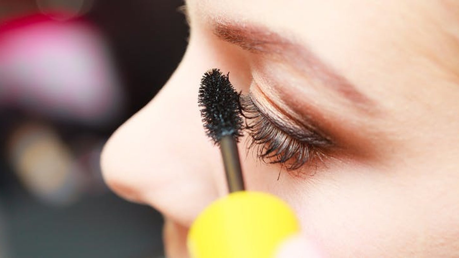 We Just Learned The Best Mascara Trick For Faking Fuller Lashes