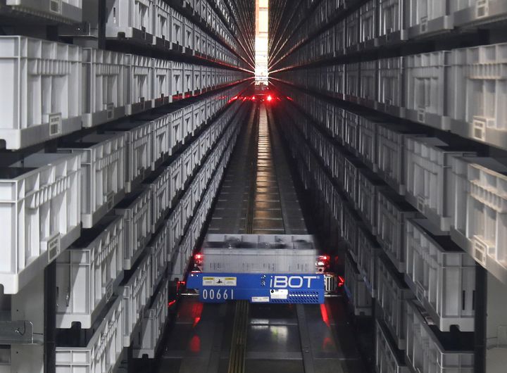 Robots fetch merchandise at the Hudson's Bay Company distribution center in Toronto, May 29, 2017.