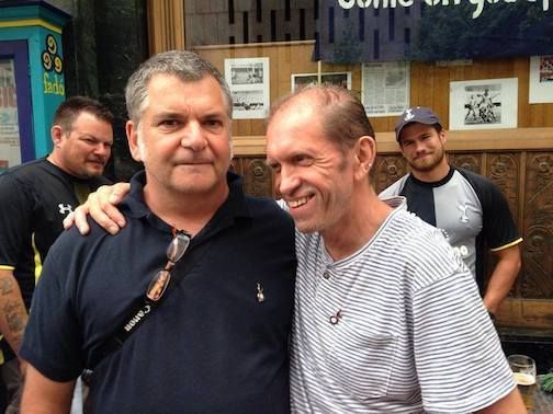 <p><strong><em>Bloggs and Rudgey meet up years after the Highbury North Bank “invasion”</em></strong></p>