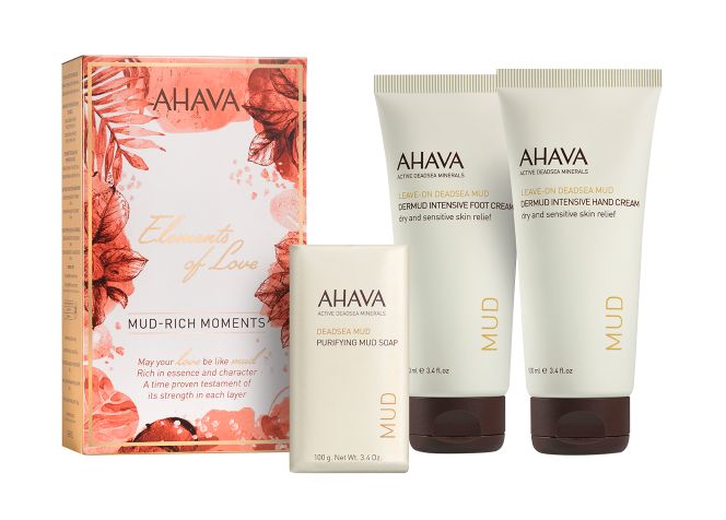 Mud-Rich Moments Set from AHAVA.