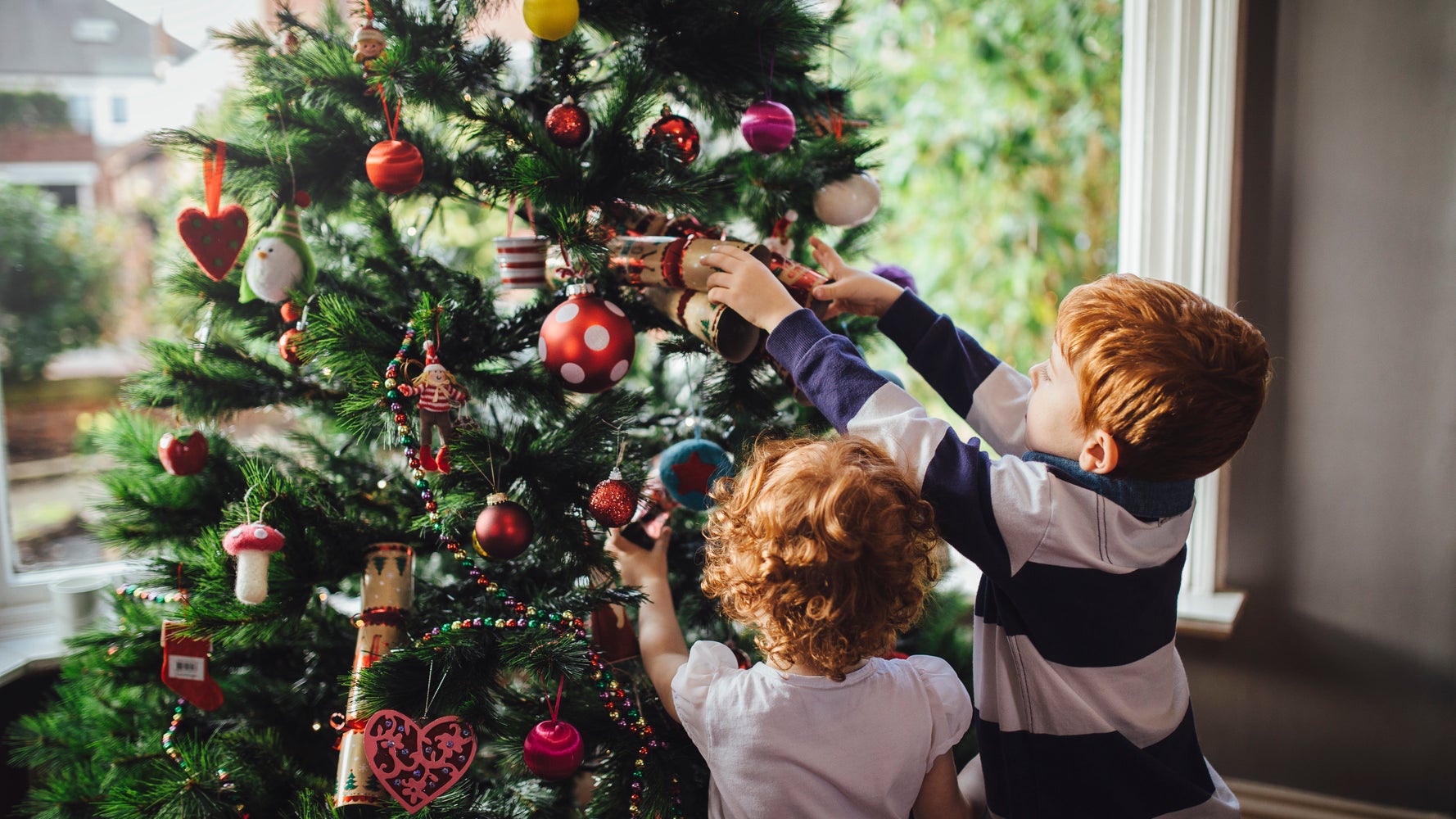 This Is When You Should Put Your Christmas Tree And Decorations Up Huffpost Uk Life