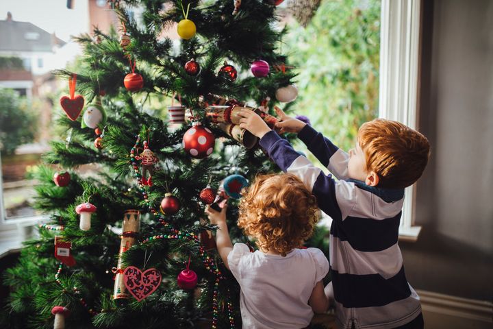 This Is When You Should Put Your Christmas Tree And Decorations Up | HuffPost UK Life