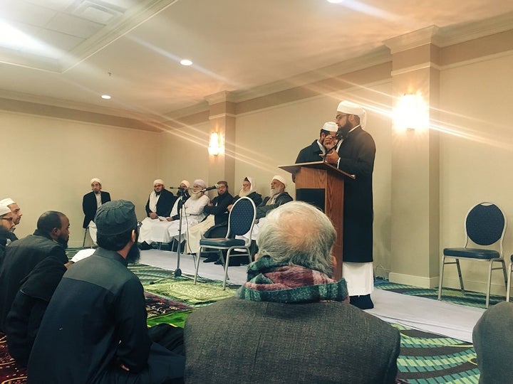 <p>Omar F. Khan introducing the panel of Speakers at the hate rally in Springfield, Virginia. </p>