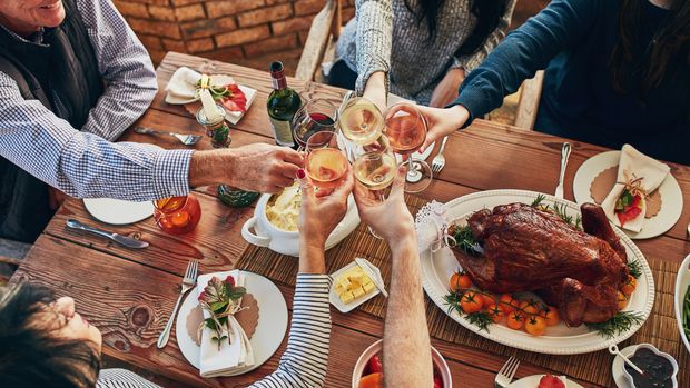 35 Thoughtful Questions To Ask At Thanksgiving Dinner