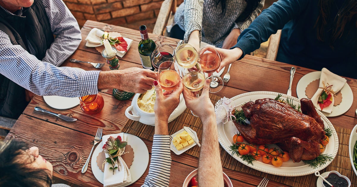 35 Thoughtful Questions To Ask At Thanksgiving Dinner | HuffPost Life