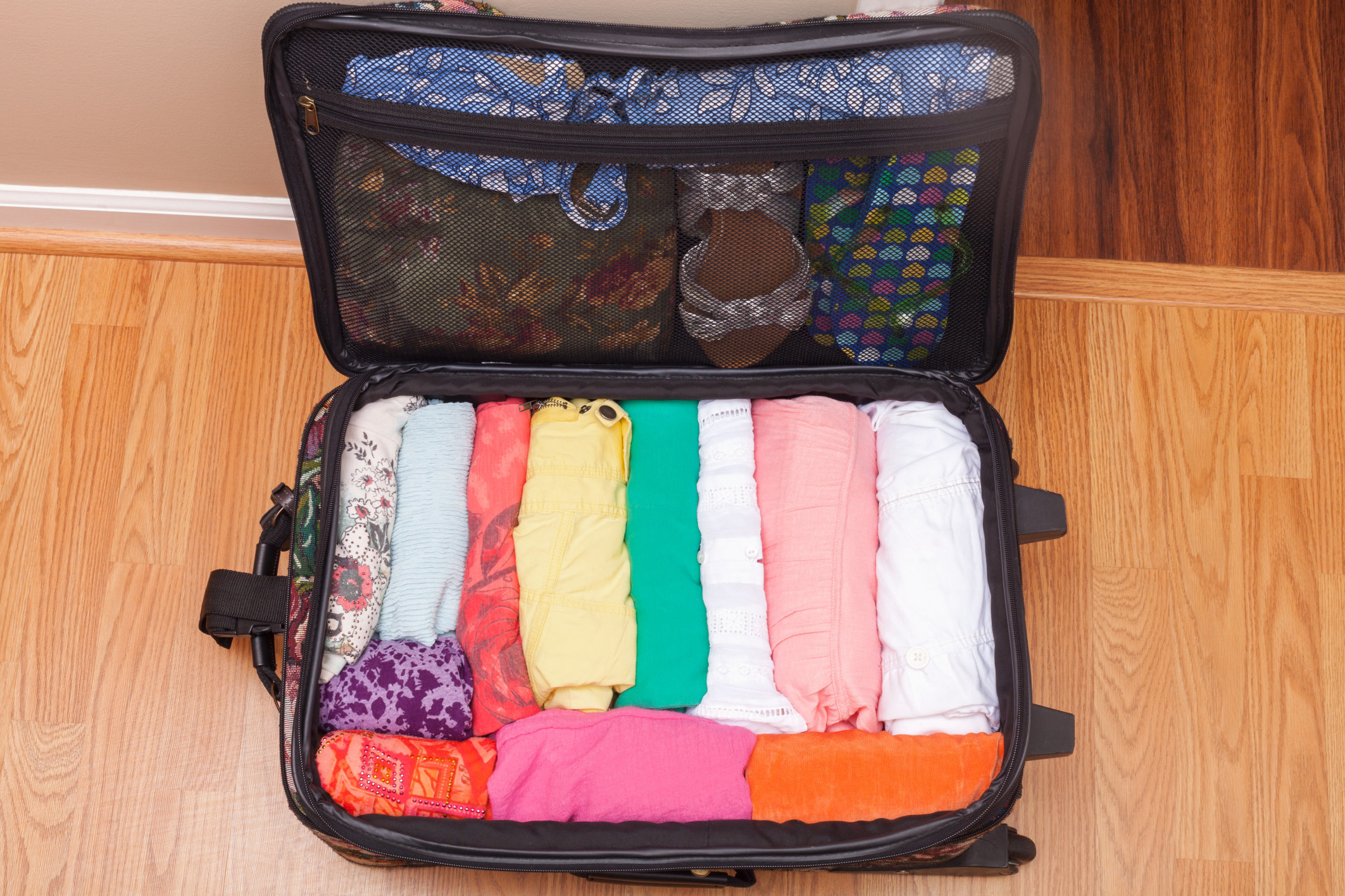 packing clothes for travel