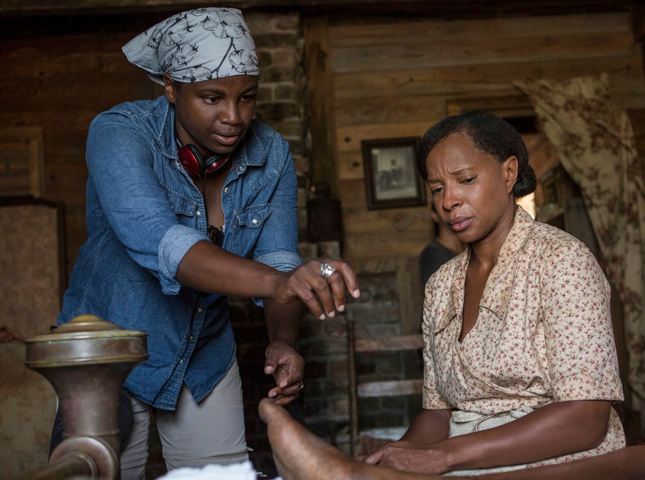 Dee Rees directs Mary J. Blige on the set of "Mudbound."