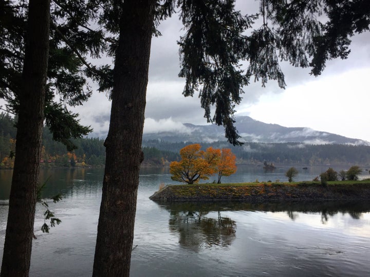 <p>View of the Columbia River from Thunder Island Brewing Company.</p>