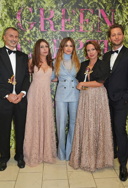 Orange Fiber and Newlife awarded for Technology and Innovation, presented by Mira Duma (centre) and Derek Blasberg (right)