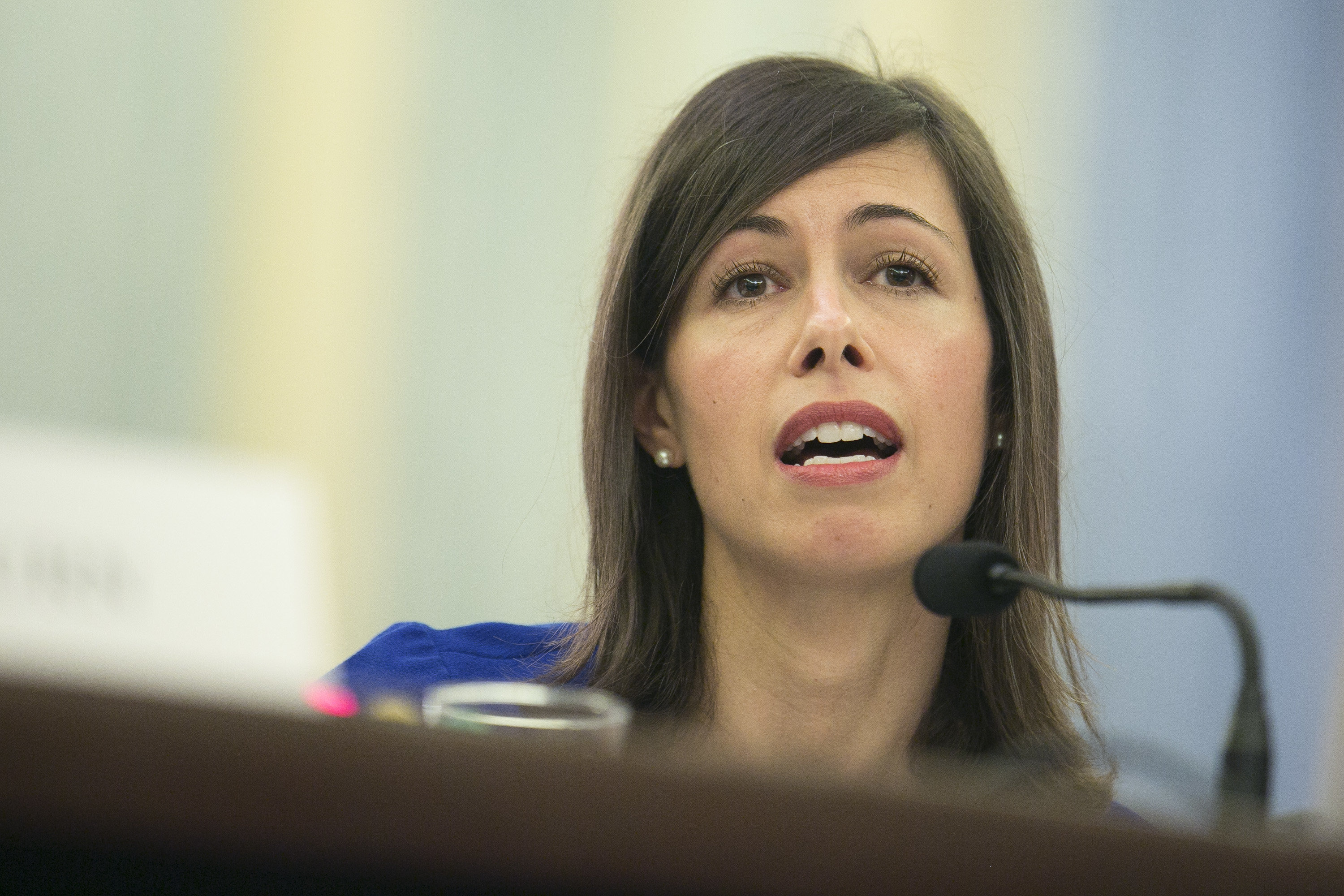 FCC Commissioner Pleads: 'Please Stop Us From Killing Net Neutrality ...