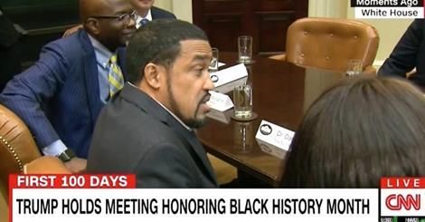 Rev.Darrell Scott speaking at White House Black History Month meeting. 
