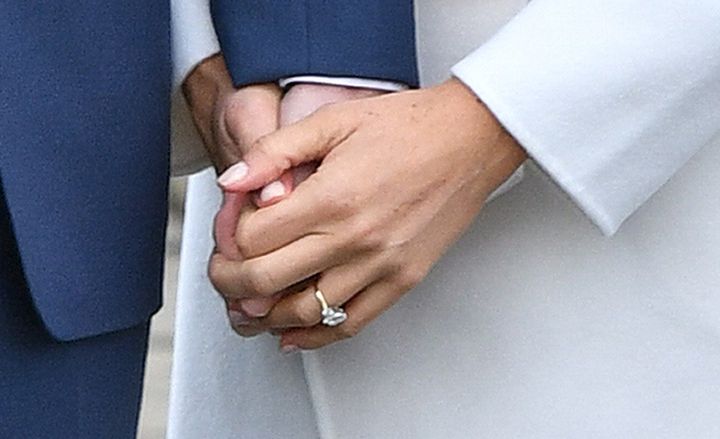 Markle shows off her diamond engagement ring