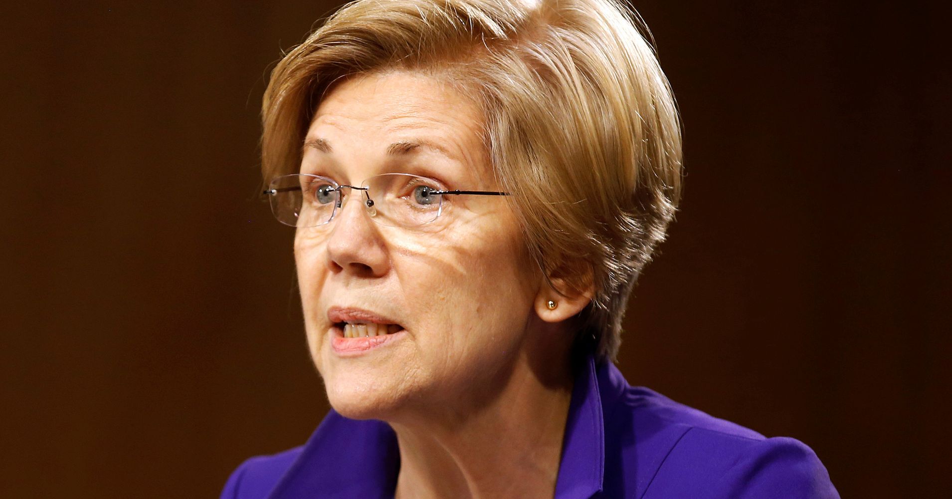 Elizabeth Warren On Cfpb Clash Trump Keeps Choosing Big Banks Over