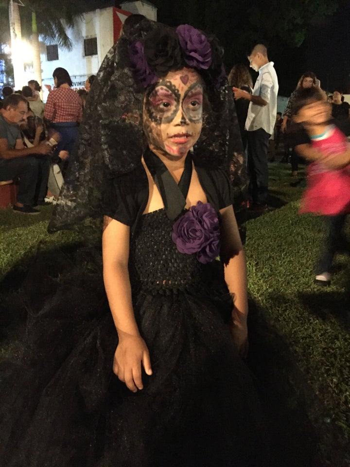 Young girl made up for Dia del los Muertos