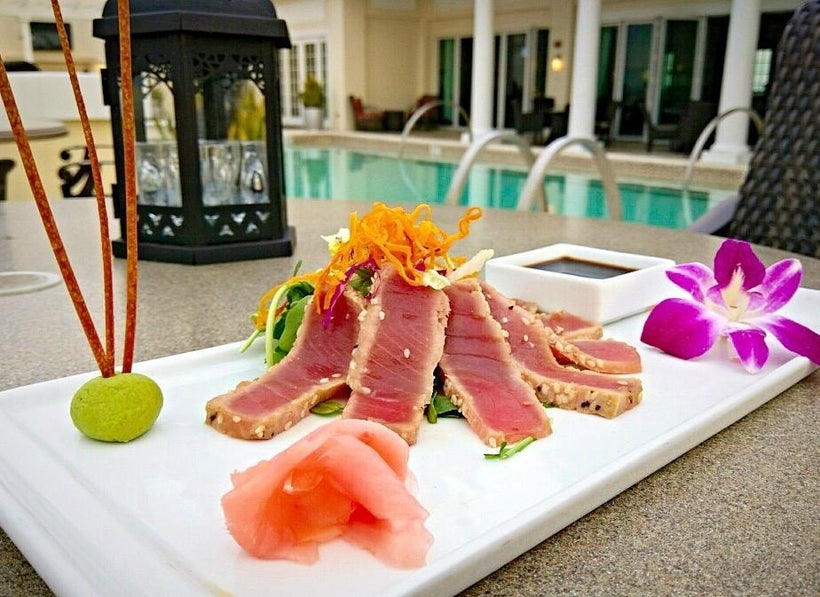 Tuna Tartare poolside