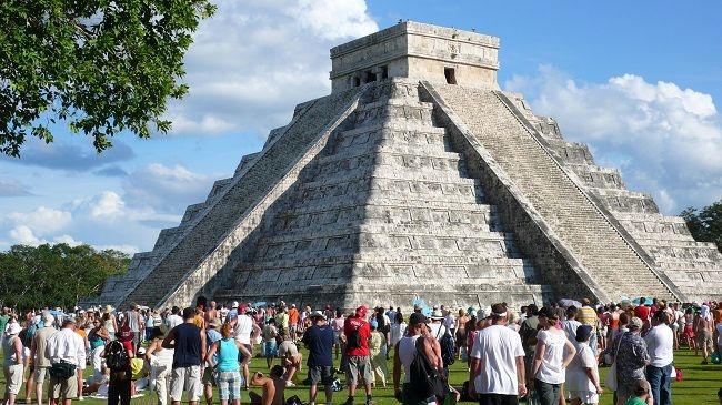 Pyramid of Kukulcan at the Maya archaeological site at Chichen Itza, one of the New7Wonders of the World.