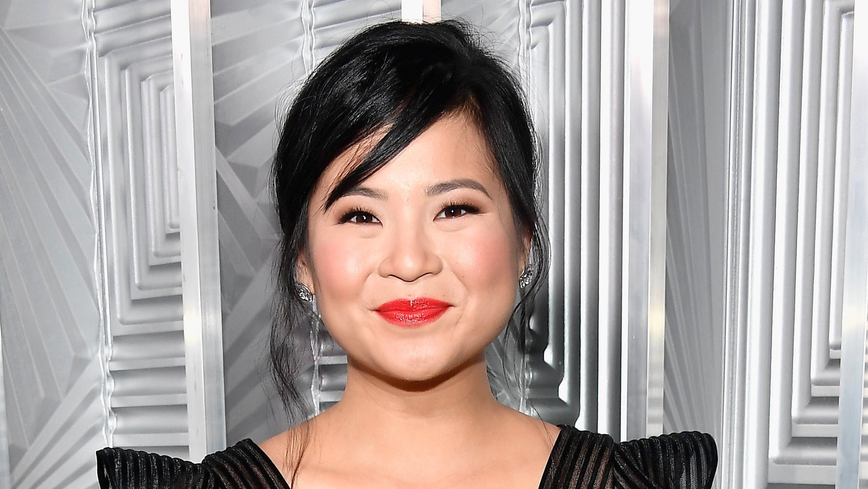 Kelly Marie Tran Promotes 'The Last Jedi' In Traditional Vietnamese ...