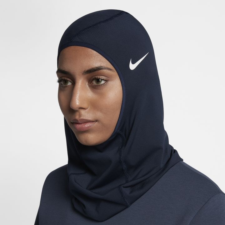 Nike's Pro Hijab Launches In The UK To Help Muslim Women Access Sport ...