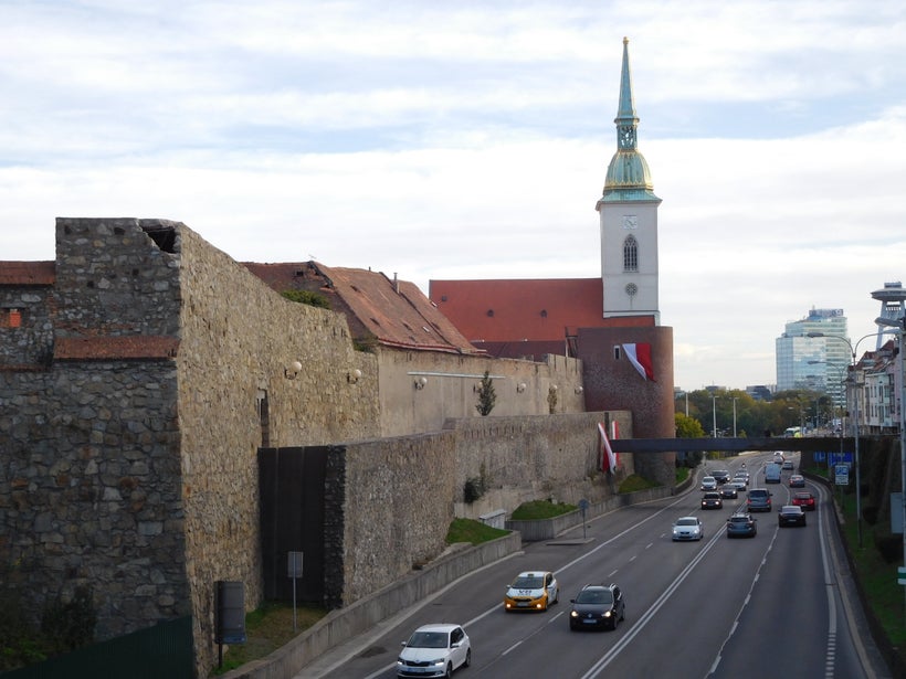 <strong>St. Martin’s and city walls</strong>