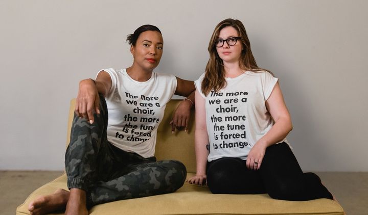 <p>Aisha Tyler and Amber Tamblyn wearing their #ChoirUp shirts. </p>
