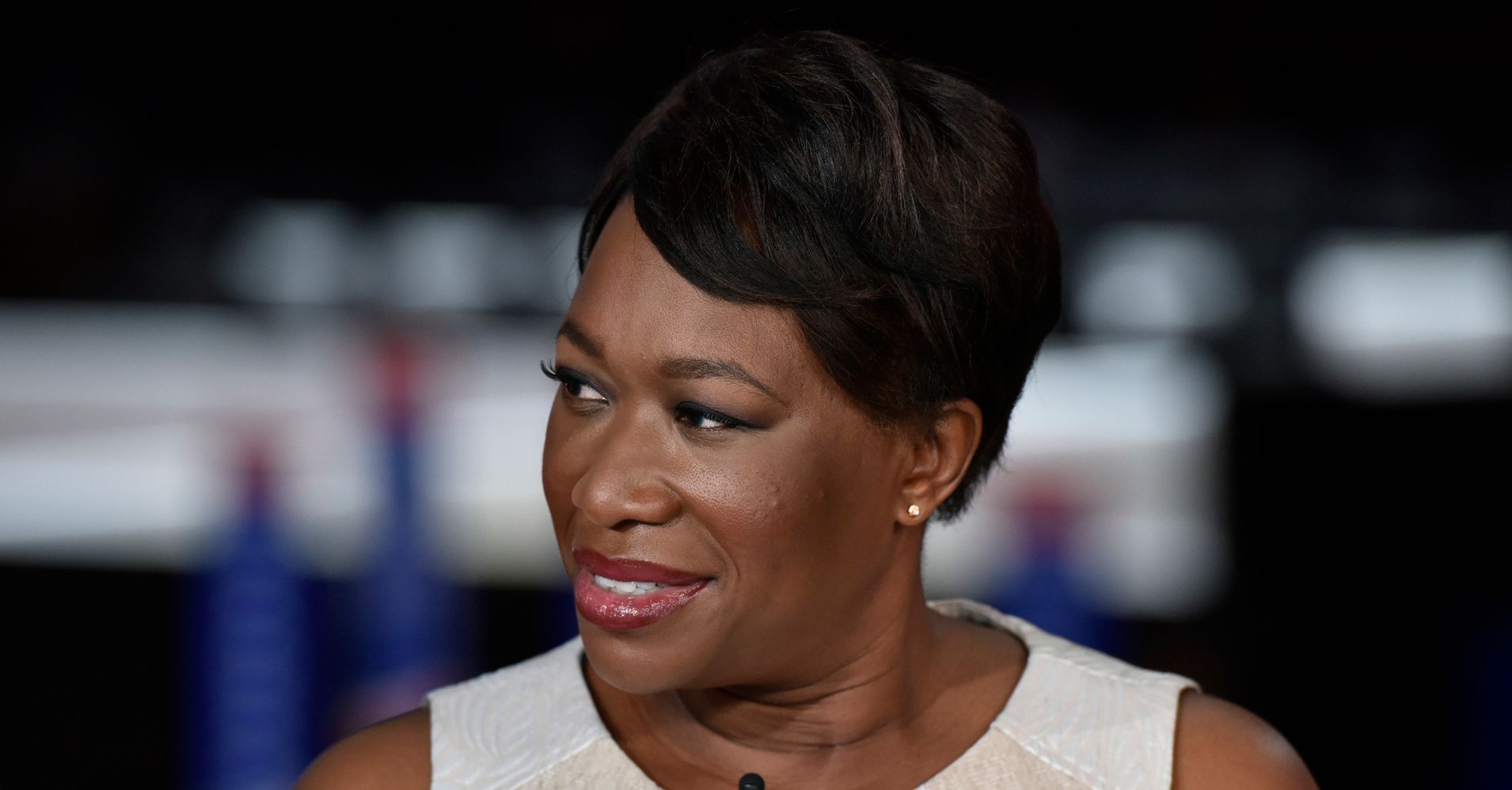 Msnbc Host Joy Reid Sorry For Tone Deaf Lgbtq Posts Huffpost 1452