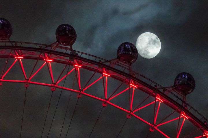 Supermoon over the London Eye, photographed from Downing Street