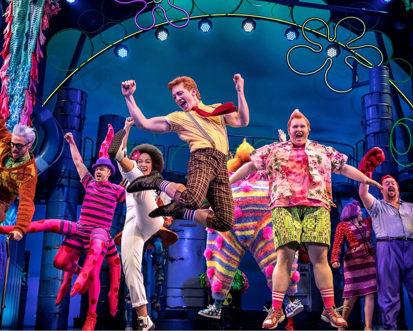 Ethan Slater and Danny Skinner (center) with the cast of <em>SpongeBob SquarePants</em>